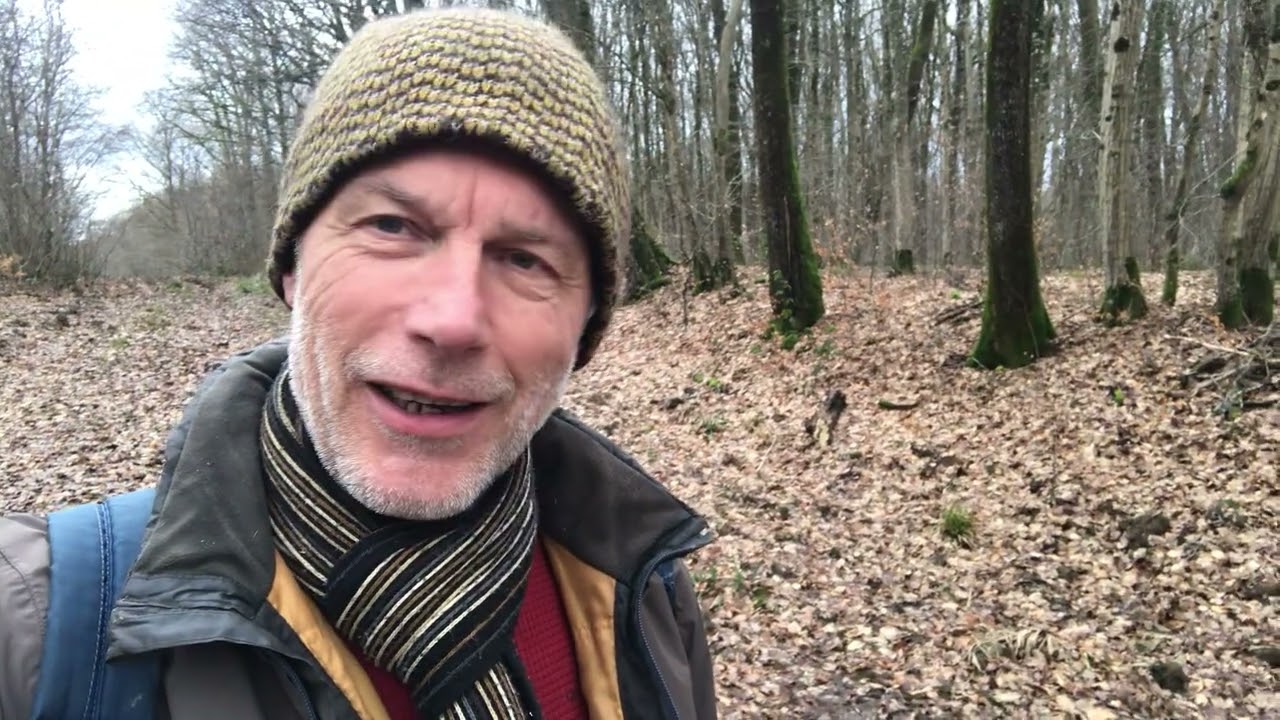 Defensie kaapt vruchtbare grond van murw geslagen boeren en ach... wij kijken schaapachtig toe.