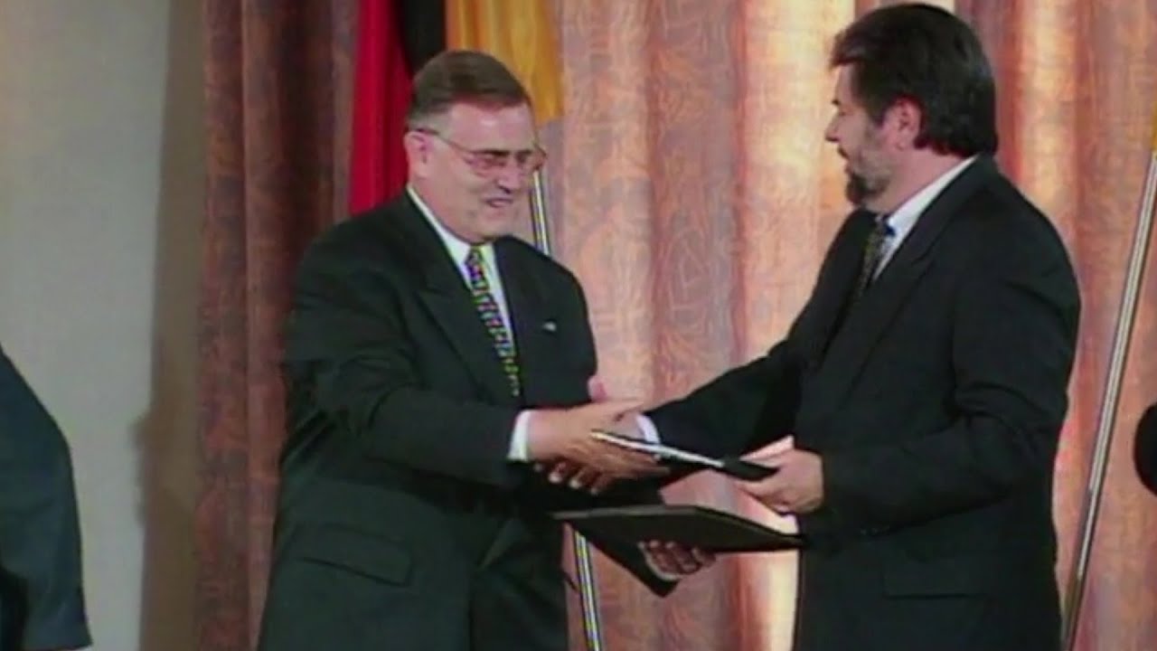 SWR-Staatsvertrag unterzeichnet (1997)