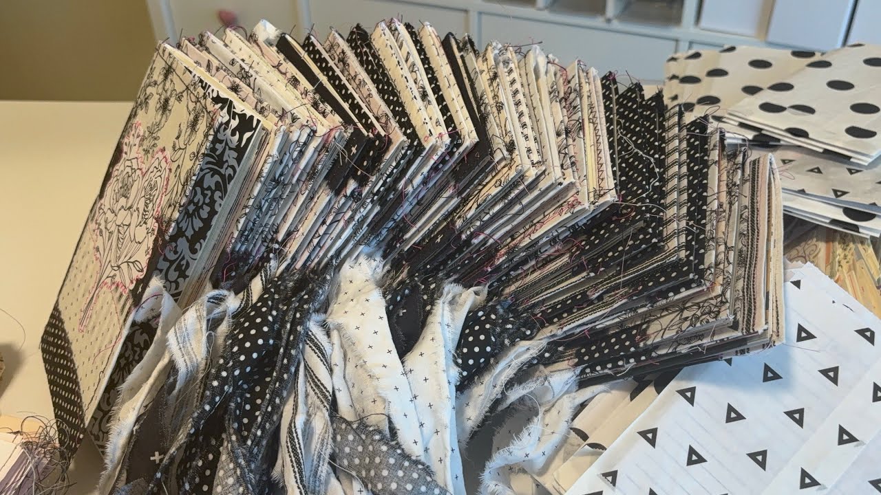 Black & White Journal Collection & Pack With Me / Quiet pages 