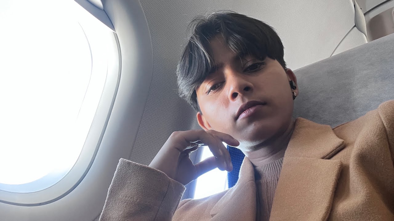 My Worst Flight Experience Yet! ✈️🤮 😢#ishudaglavlogs #vlog #firstflight #myfirstflight #ishudagla 