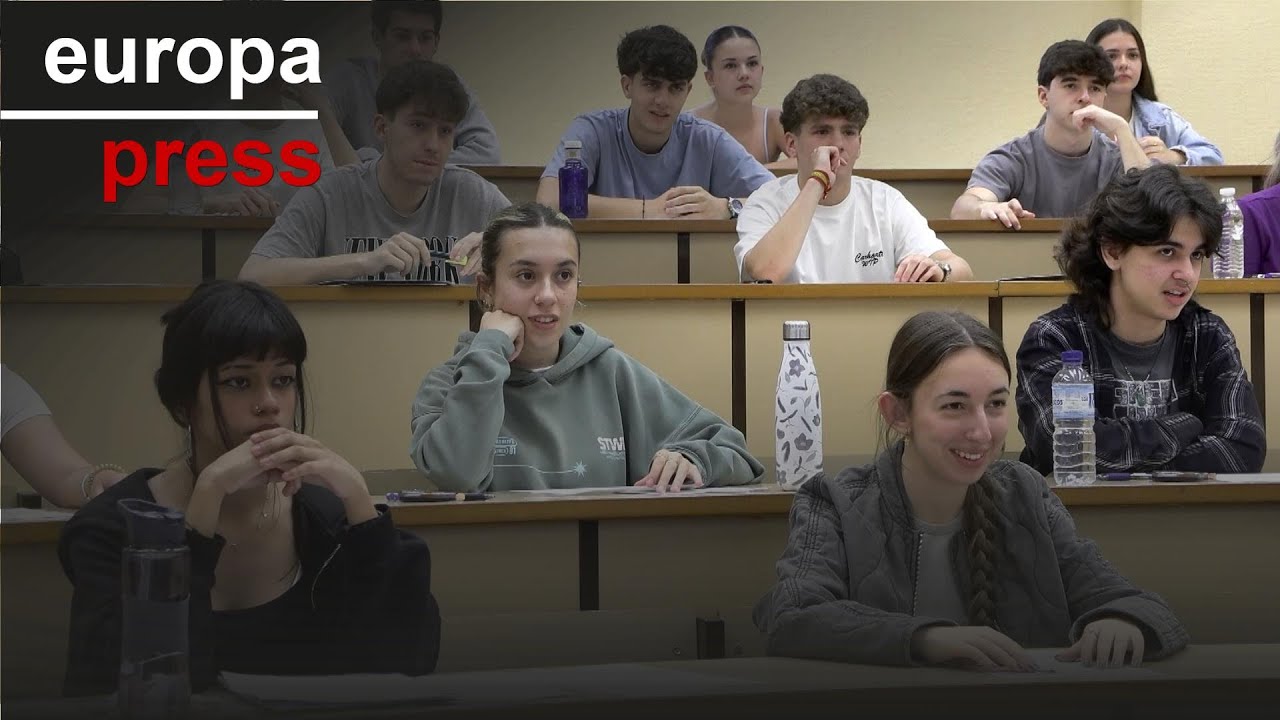 Arranca la PAU 2025: Los estudiantes la inauguran con 