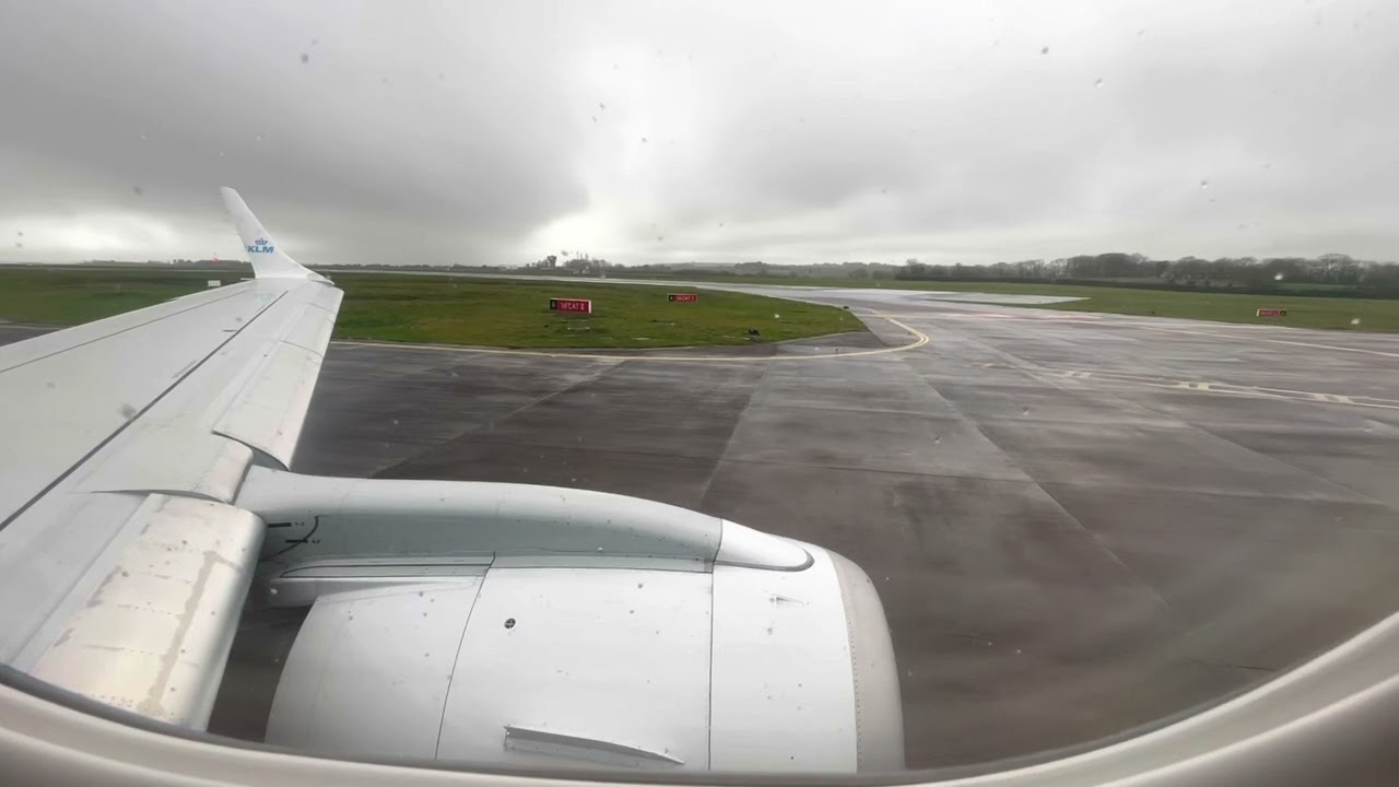 KLM E-190 Full Departure out of Cork airport