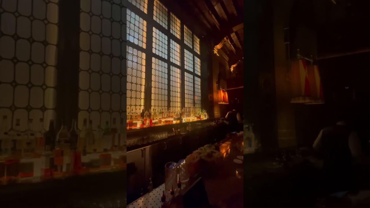 Gossip Girl Bar in New York 