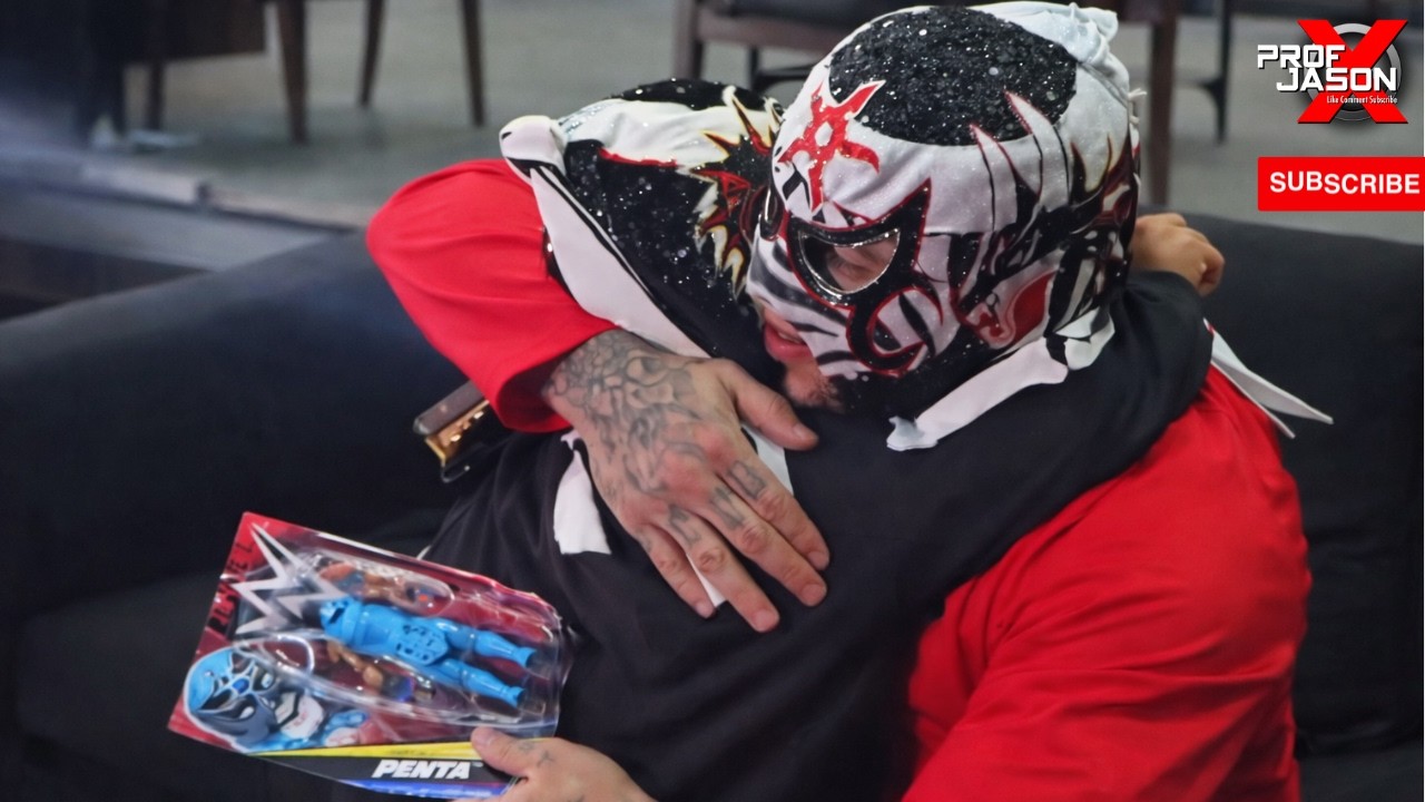 PENTA GOT EMOTIONAL MEETING HIS YOUNG FAN SELLING CANDIES!