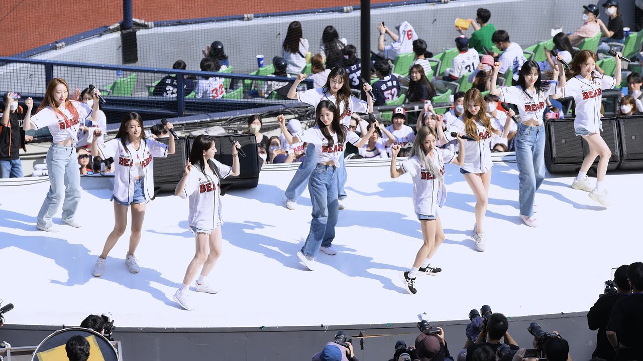 [8K] 우주소녀 (WJSN) '이루리' 직캠 @ 두산 베어스 | 220521 | by -wA-