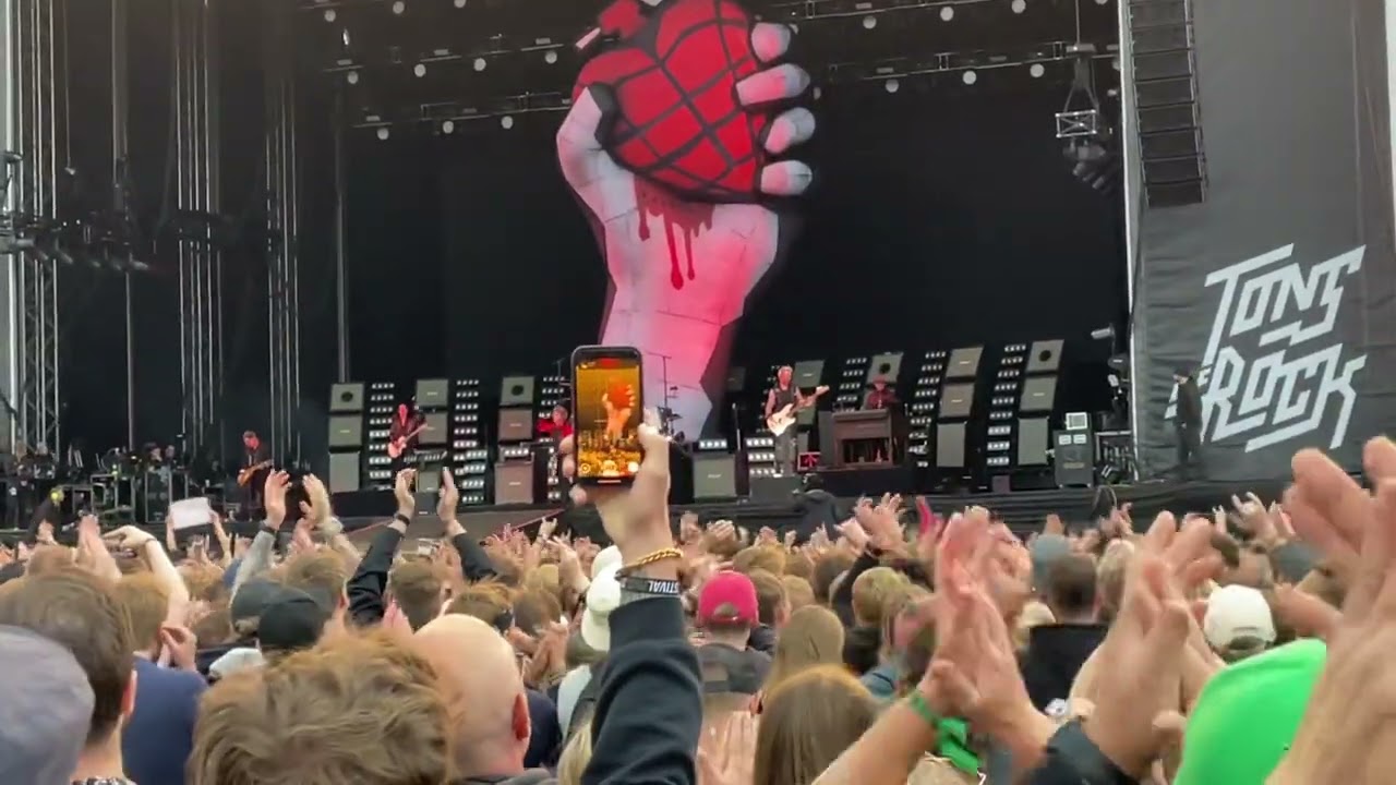 Green Day - Holiday | Tons of Rock 2025