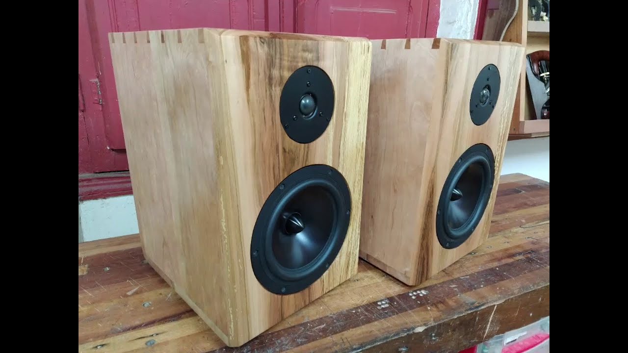 Parlantes dos vías, construcción con maderas nativa