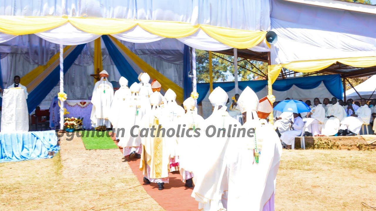 Mighty Entrance Procession during Consecration and Installation of Bishop Constantine Rupiny