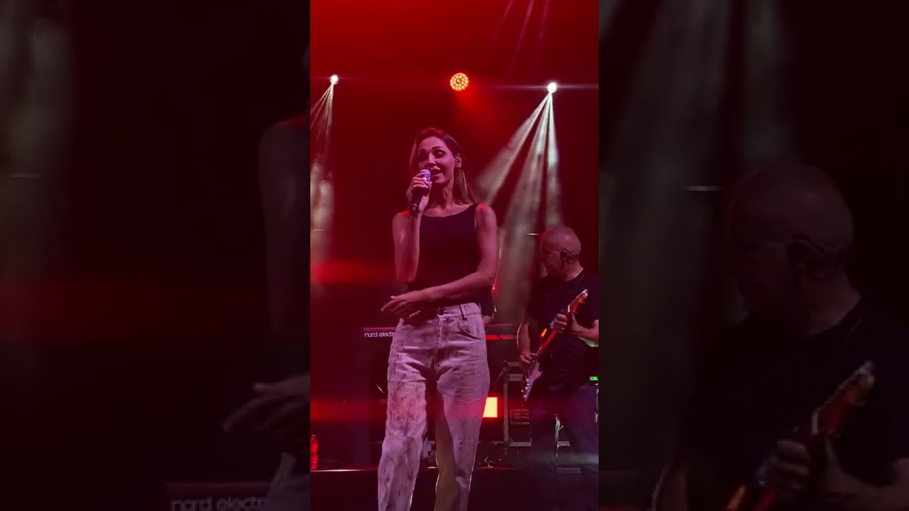 Anna Tatangelo Live - Romito Magra - Qualcosa di te / La più bella / Le nostre anime di notte