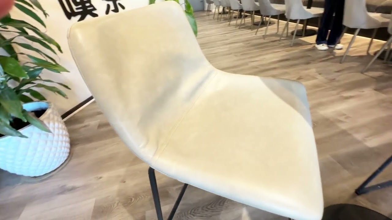 26-inch White Leather Bar Stools with Metal Leg and Back