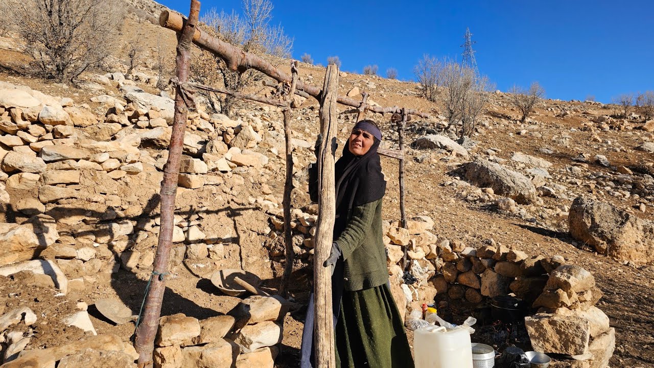 Living Without Water and Food in the Rugged Mountains | A Grandmother's Incredible Effort to Survive