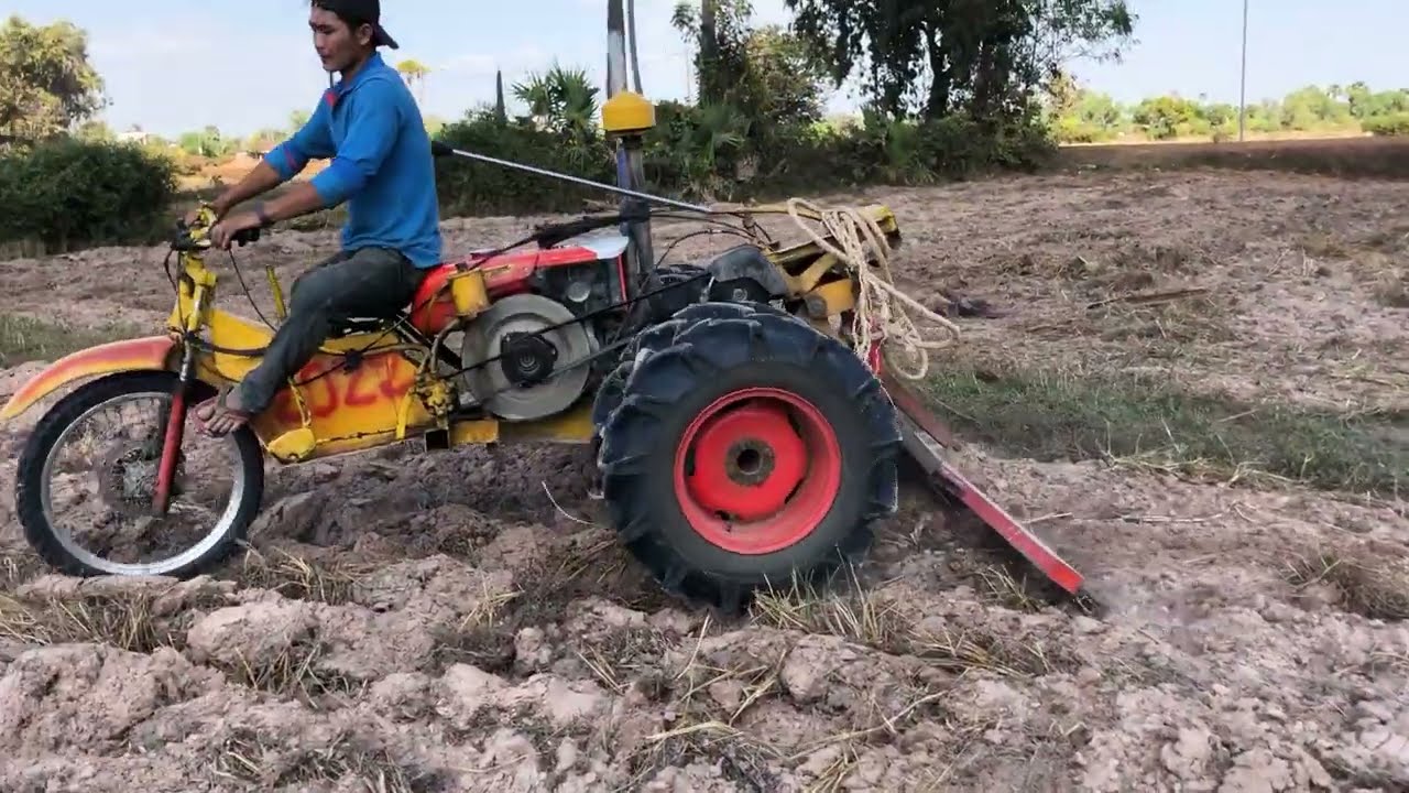 Farmer tactor khmer the Amazing kubota rt 155 plus plow the field 