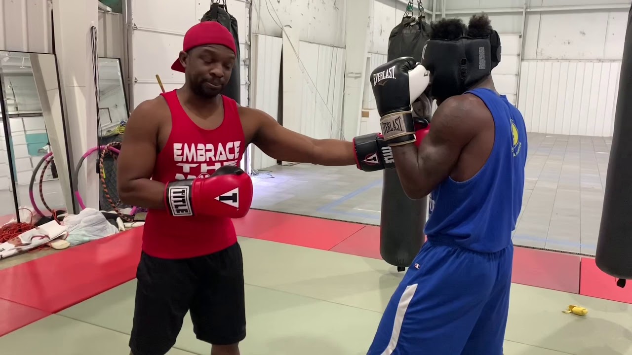 Punching through defensive guard | Inside fighting