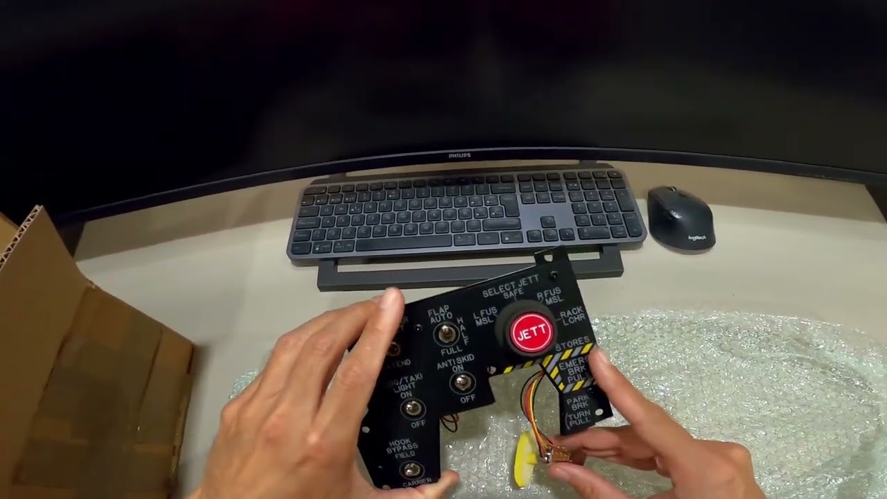 Unboxing TekCreations F18 panels