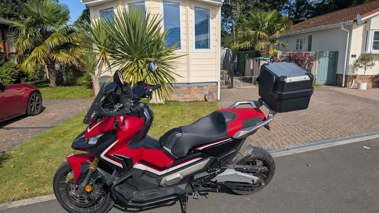 Xadv 750...  Creeping fig, St Marcus biltong and Whitstable chippy lunch!