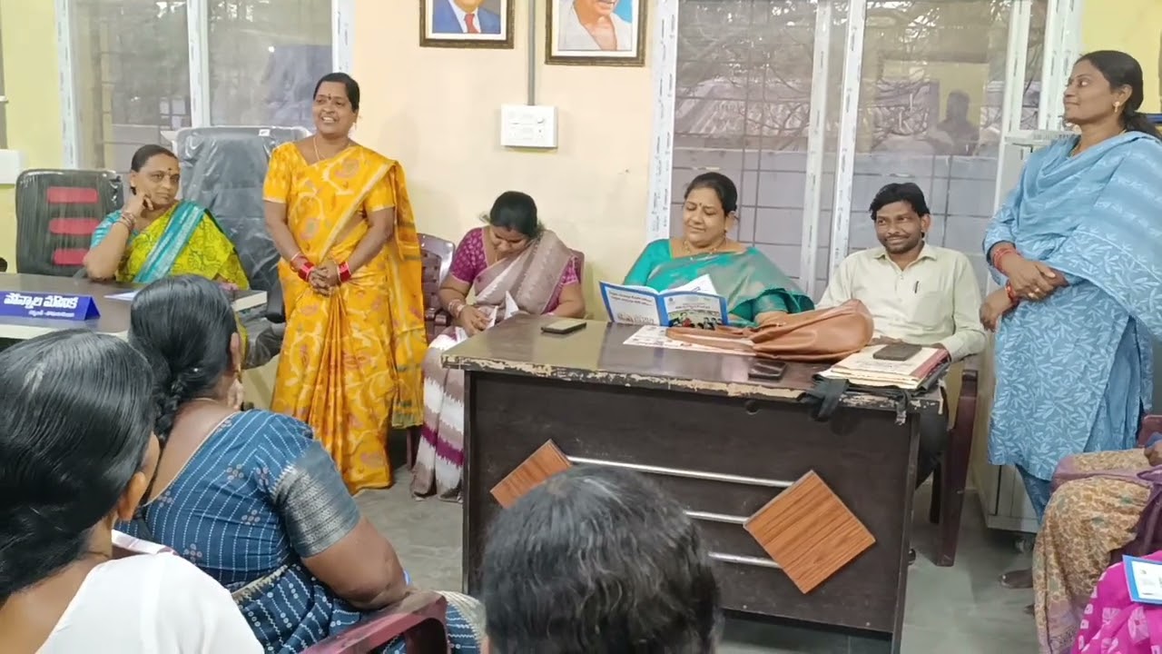 సోమగూడెం గ్రామ పంచాయతీ లో డ్వాక్రా గ్రూప్ ఆధ్వర్యంలో అమ్మ కు అక్షరం మాల కార్యక్రమం.