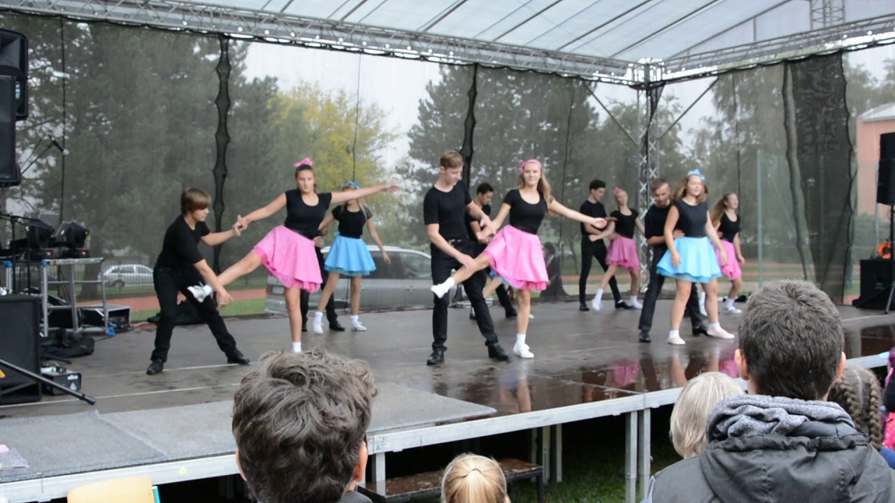 ZŠ Hutník 50. výročí - vystoupení Pomáda 23.09.2017