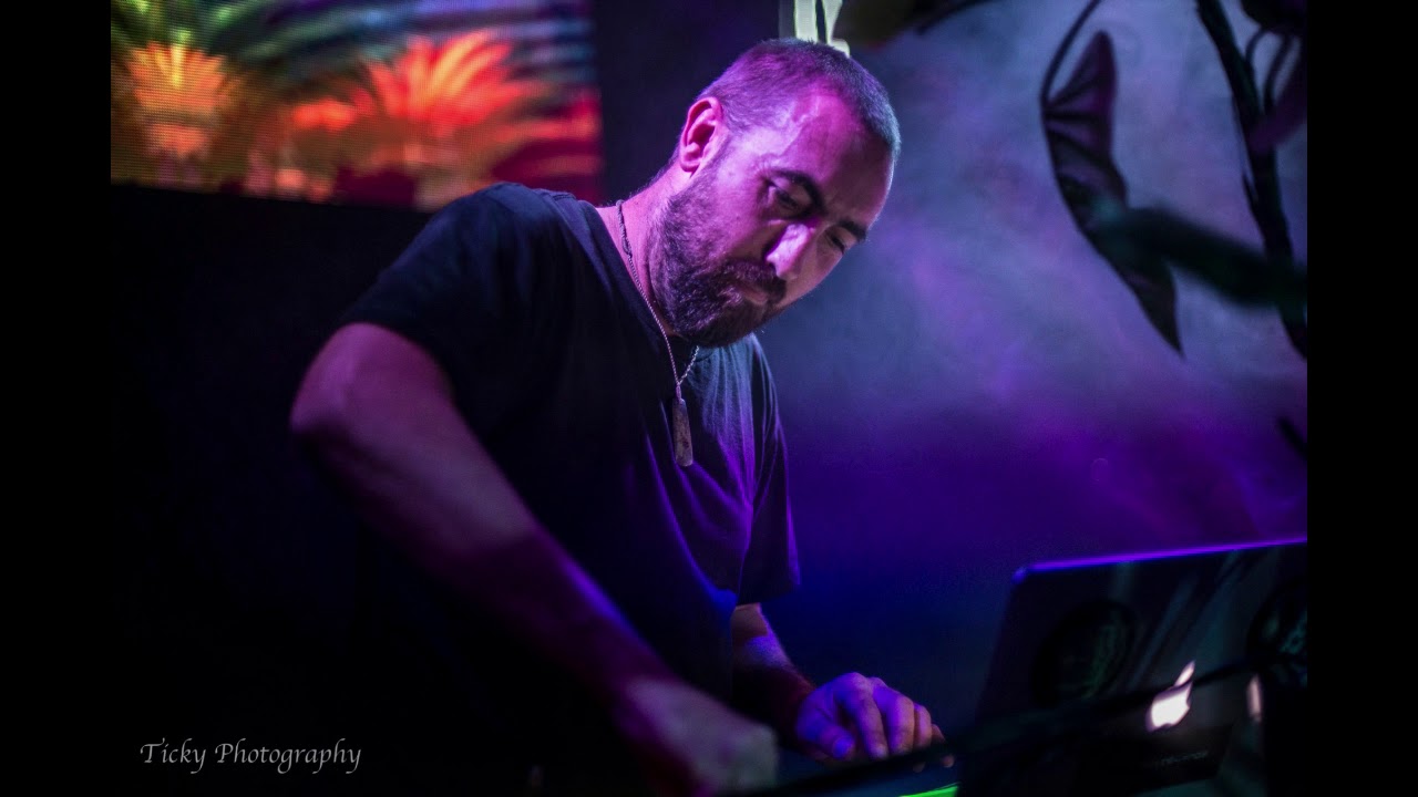 Zenon Records Radiozora Show #27 with Eartheogen