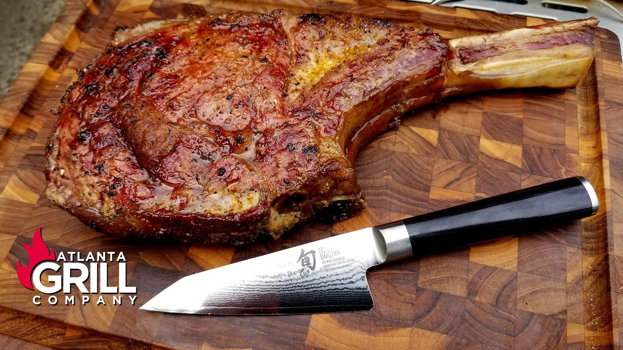 Masterbuilt Gravity Series 1050 Tomahawk Ribeye