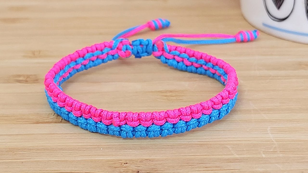 COMO HACER ESTA PULSERA DE HILO DOS COLORES FACIL Y RAPIDA.