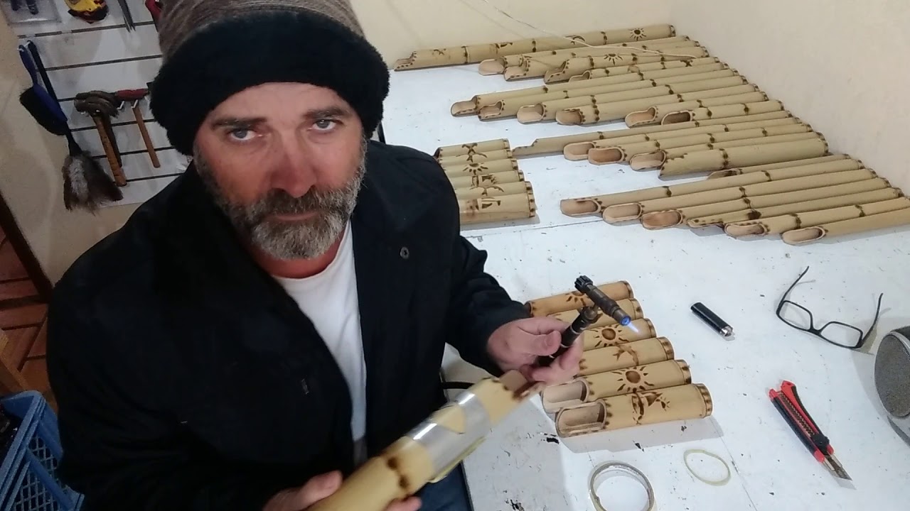 Arte no bambu com maçarico