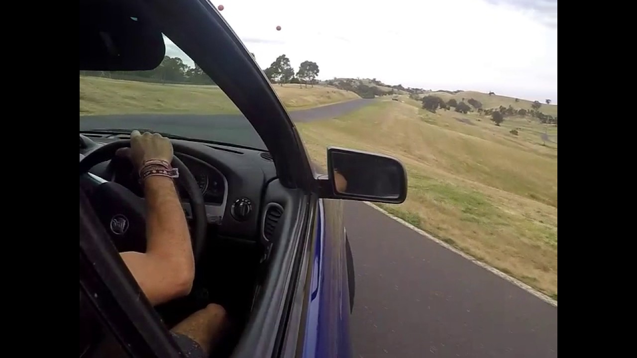 Ls1 Vz SSz kicked off track for drifting!