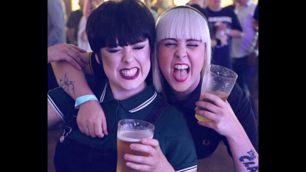 Wolfs Vid 2   Skinhead girl