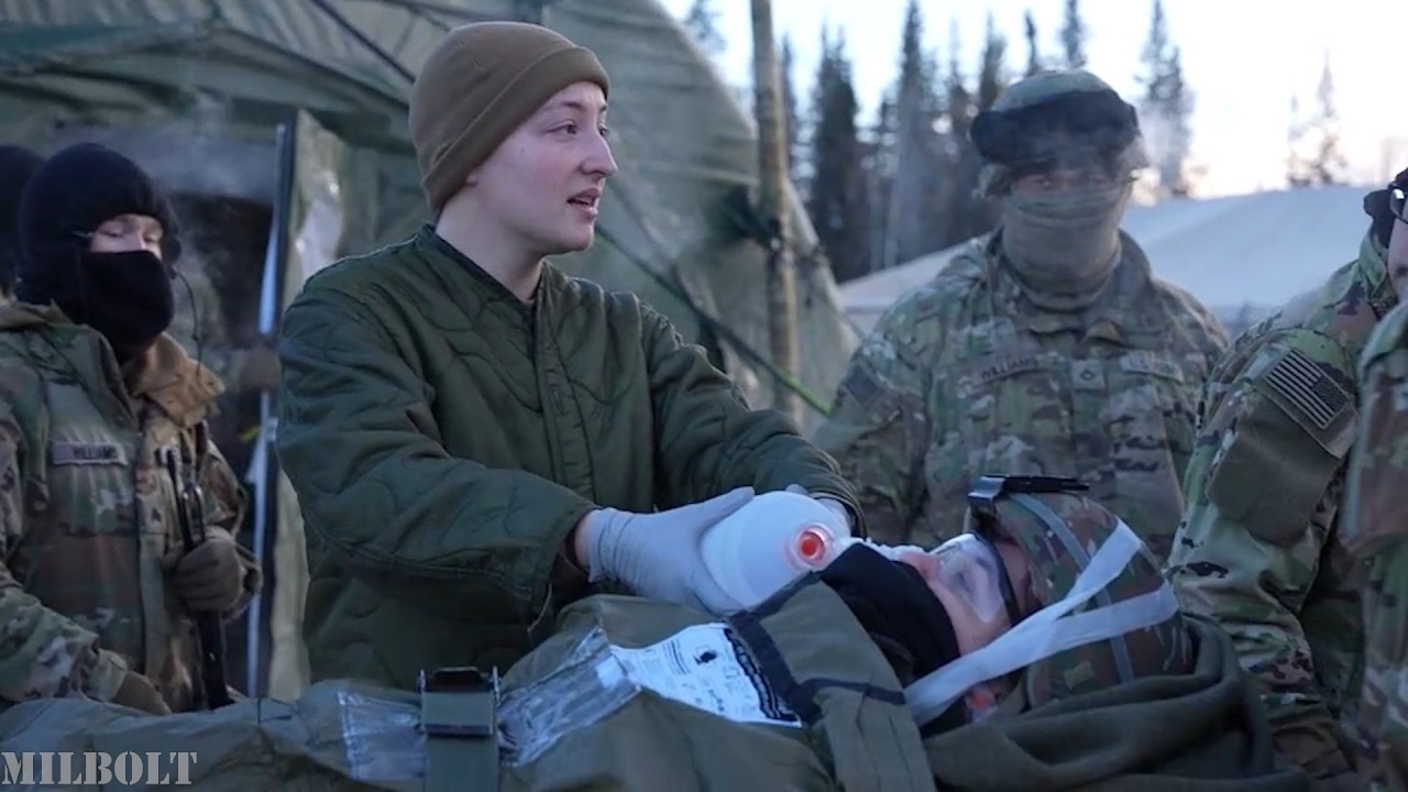 U.S. Army Medics Conduct MEDEVAC Rehearsal in Alaska