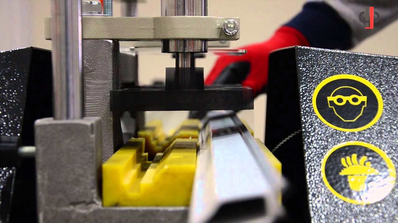 Baertec pvc window door Gleazing bead machine