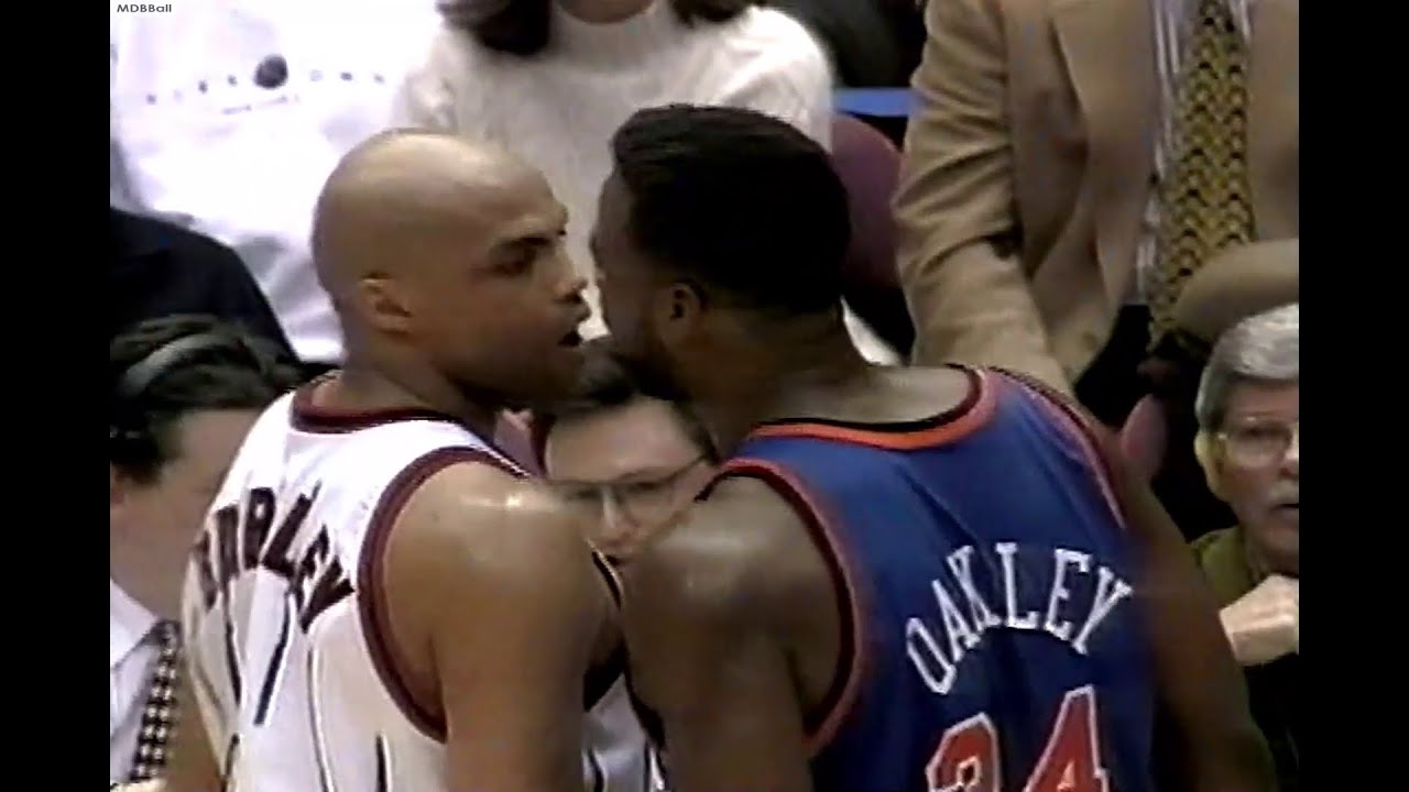 When Charles Barkley Destroyed Charles Oakley - Knicks @ Rockets January 1997