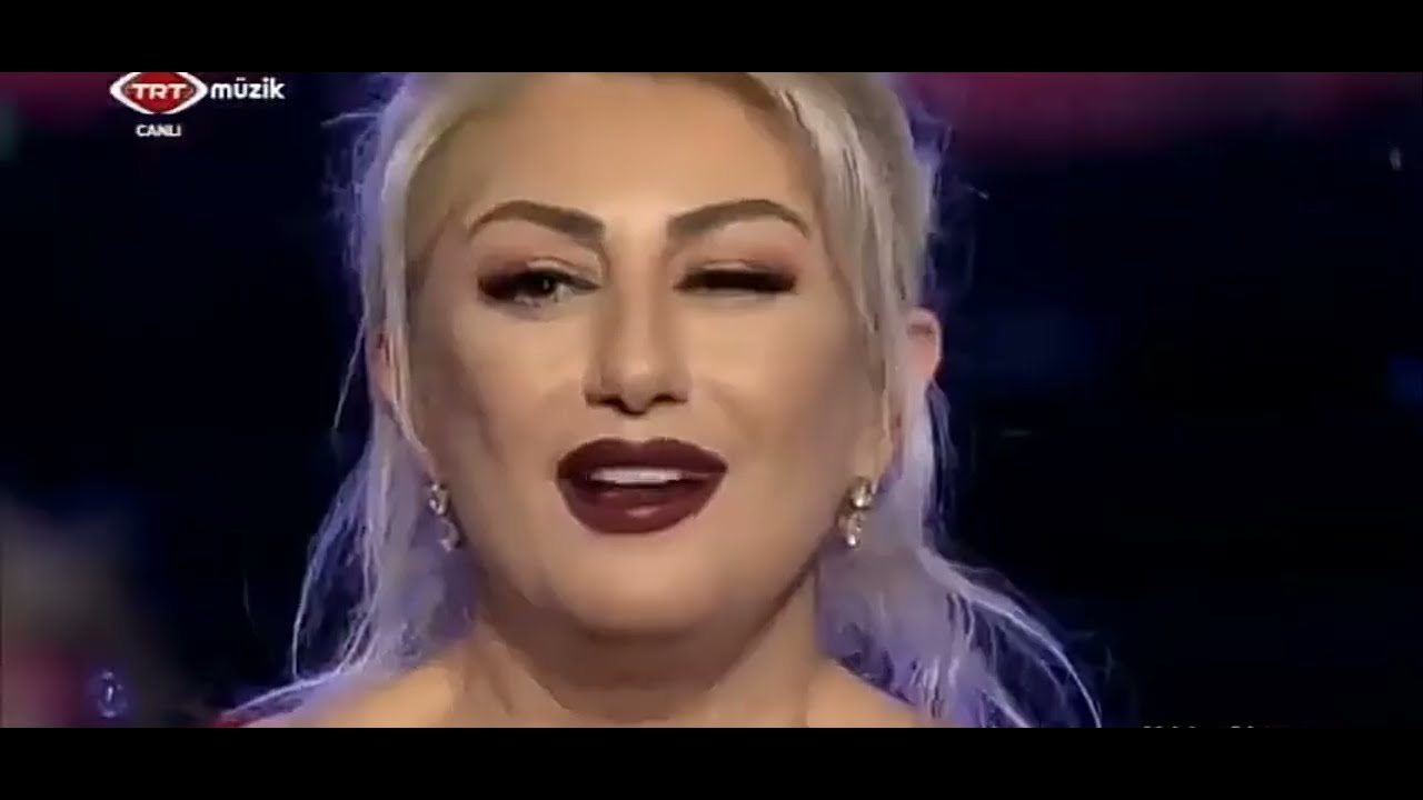 Muazzez Ersoy - İçin İçin Yanıyor (CANLI)