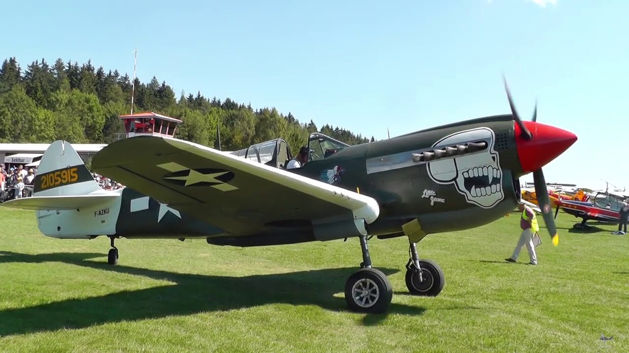 P-51D Mustang vs. P-40 Warhawk ~ Airshow Display