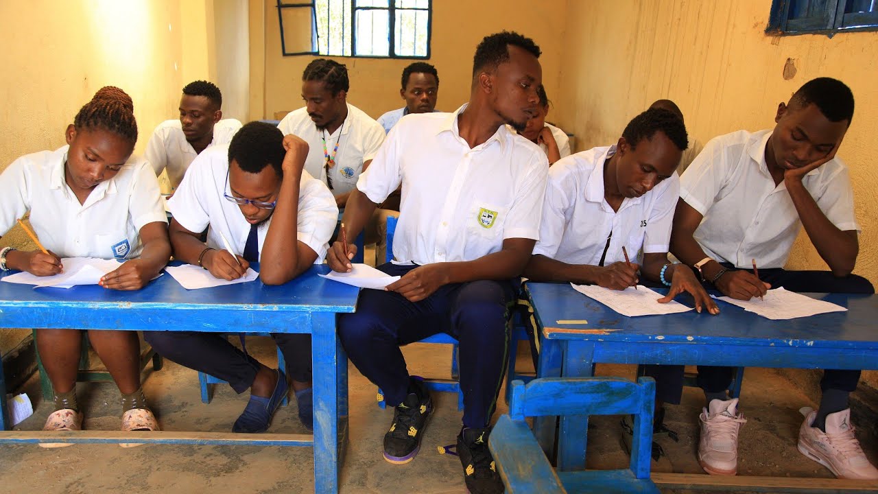 PATTYNO COMEDY : AMAYERI YO GUKOPERA IKIZAMI CYA LETA 2023
