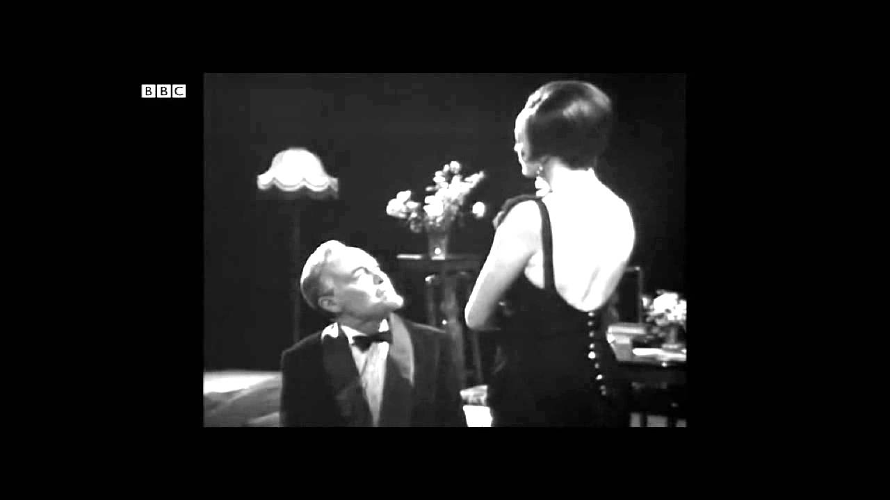 Maggie Smith as Myra Arundel in Hay Fever 1964 NT Production [HD]