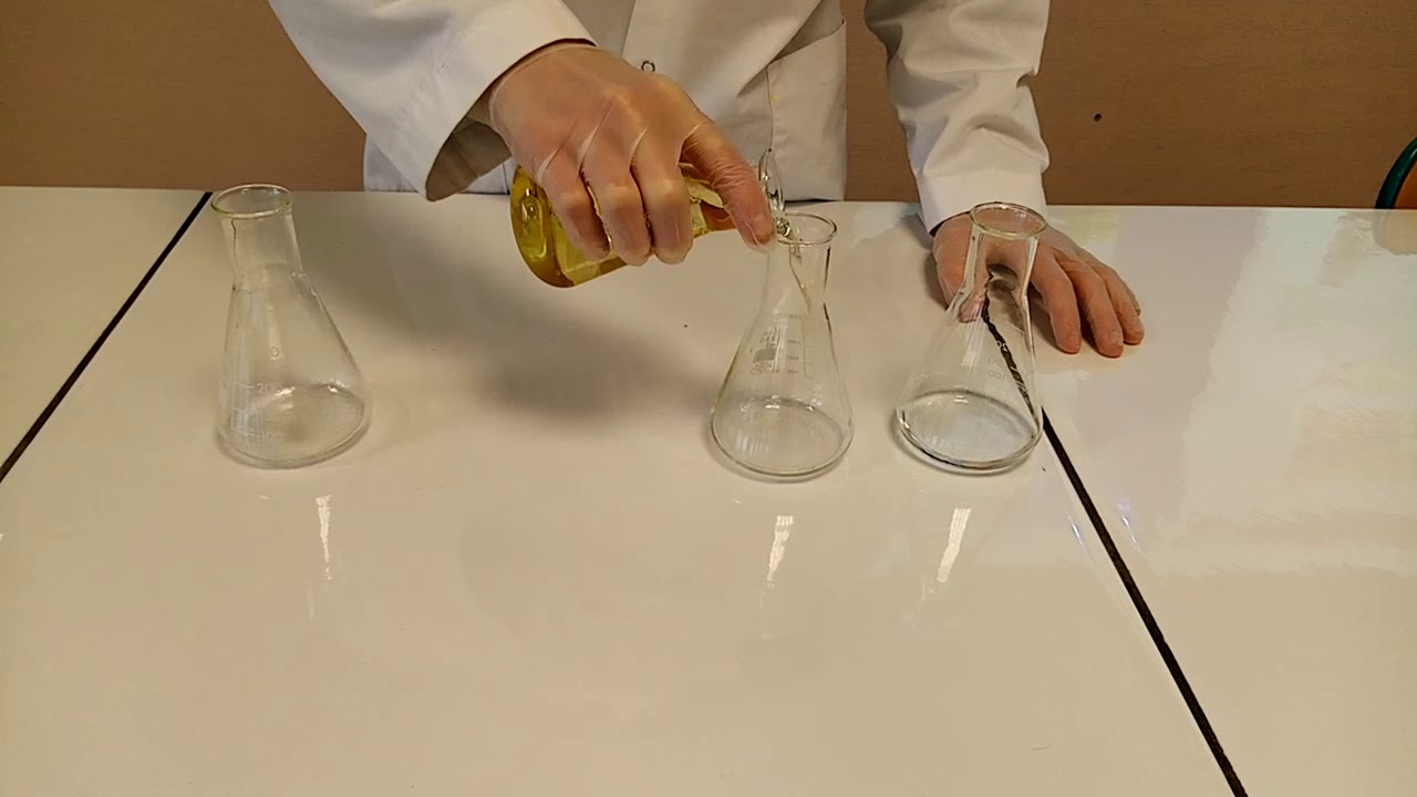 exp&eacute;rience  de chimie (comment changer un liquide de couleur )