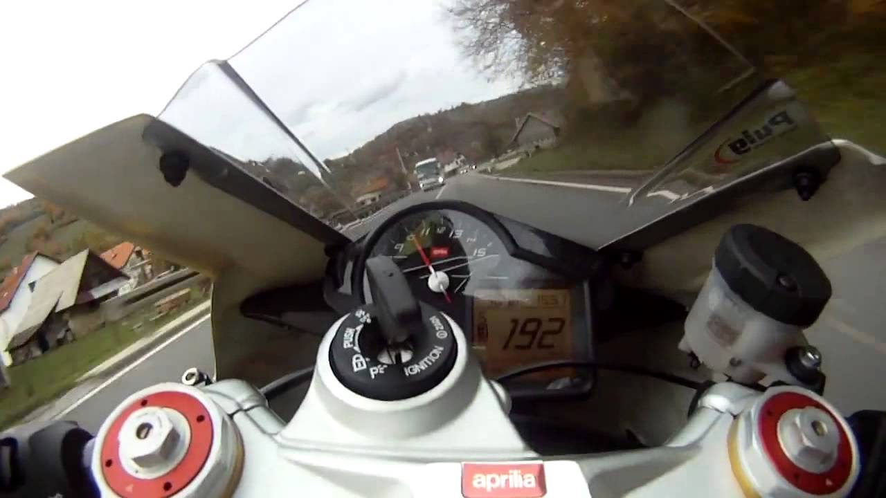 Aprilia RSV4 onboard. High-speed. Fuel run.