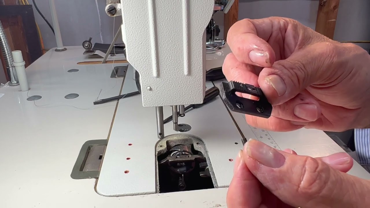 Como remover partes, placa, dientes, prensa tela, y cangrejo o hook VIDEO 61