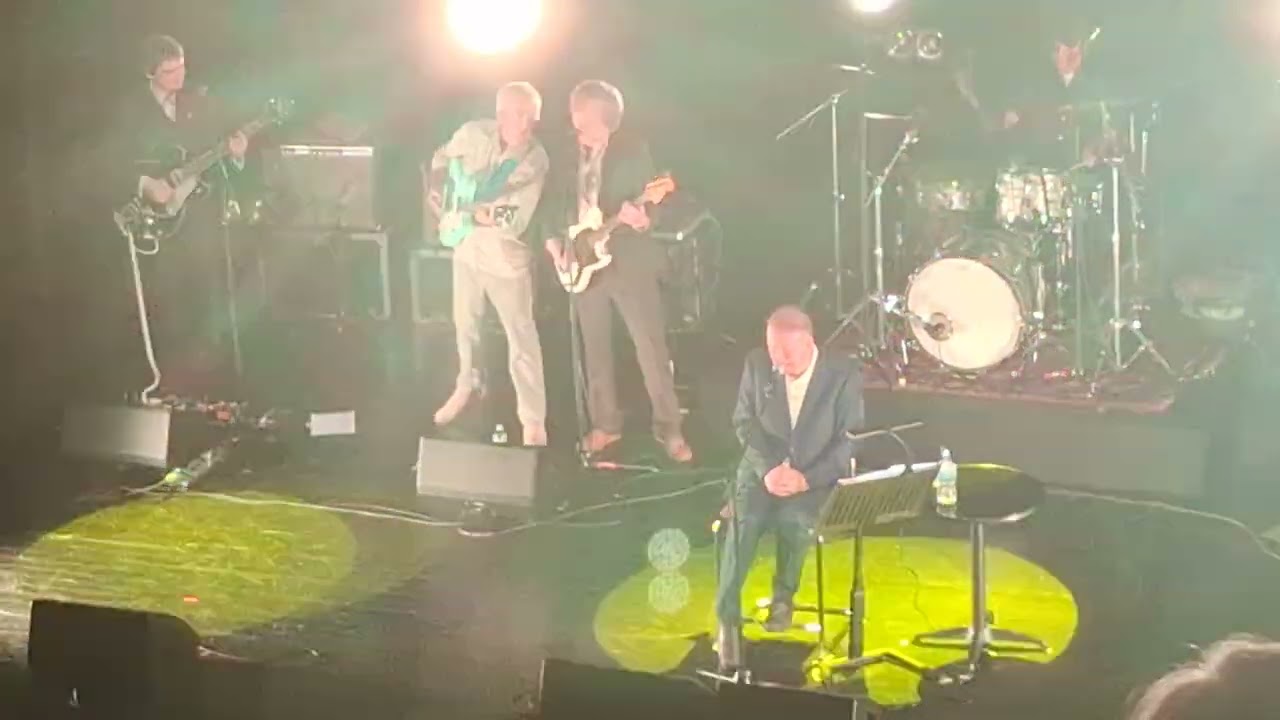 Felicity - Edwyn Collins & band &, James Kirk , Steven Daly - Theatre Royal  - Glasgow  - 27/9/25