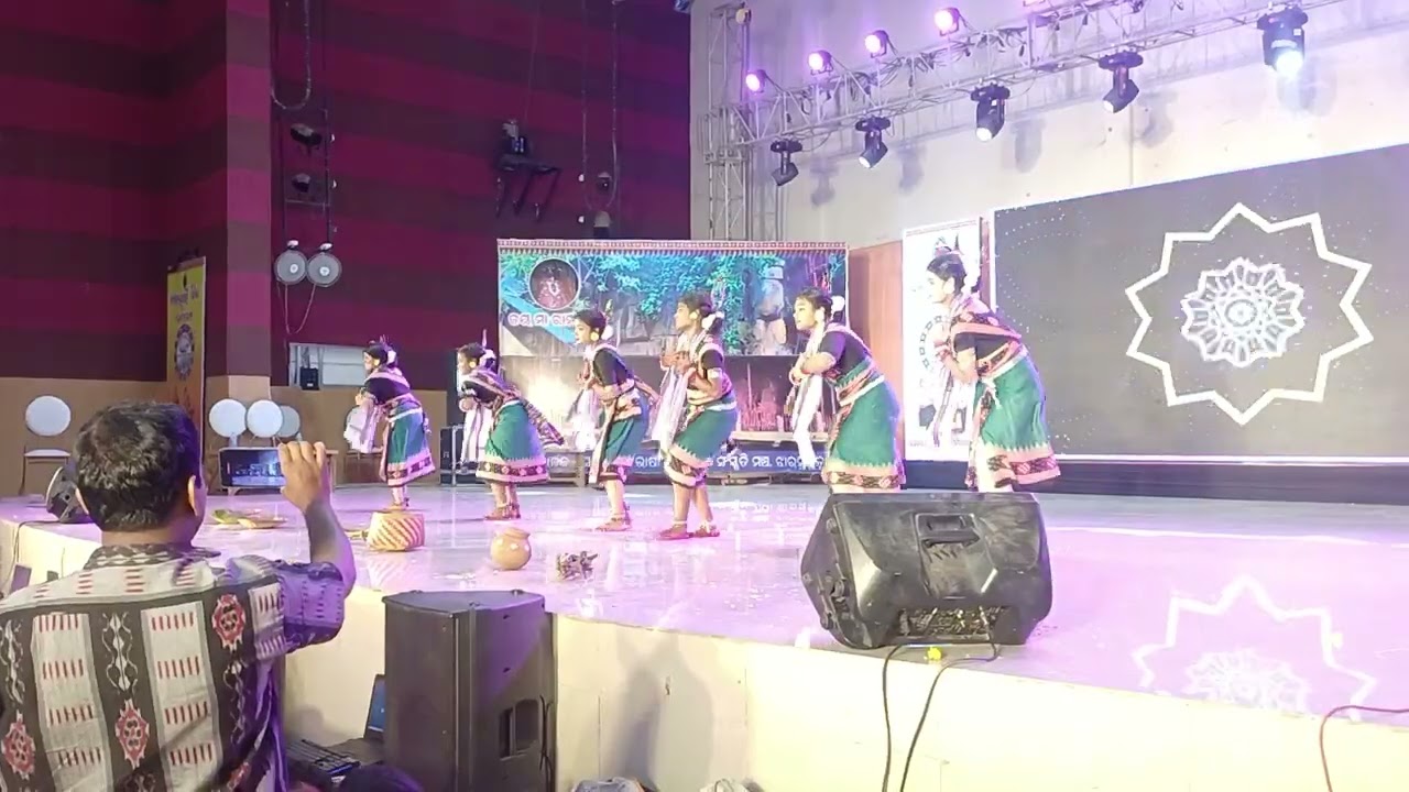 Mahula Jhare Barasila Pani Dance Performance Sambalpuri Din 2025