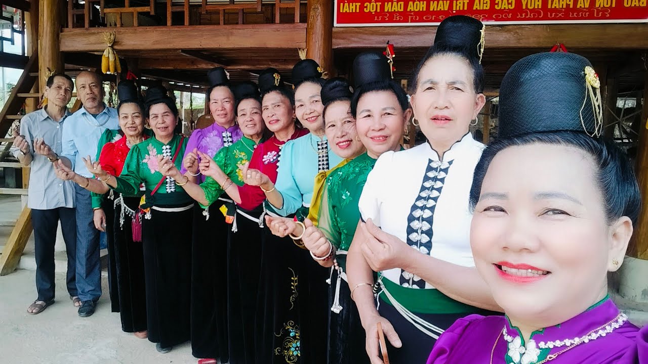 Mỹ Duyên xuống Yên Châu Khai xuân năm mới Tải nhà bảo tồn Chiềng Sàng Yên Châu