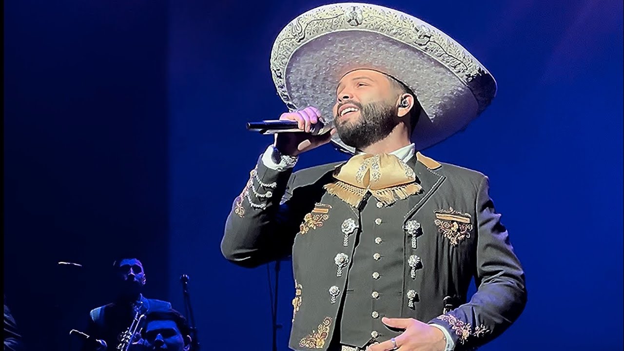 Leonardo Aguilar | Domingo Corrales
