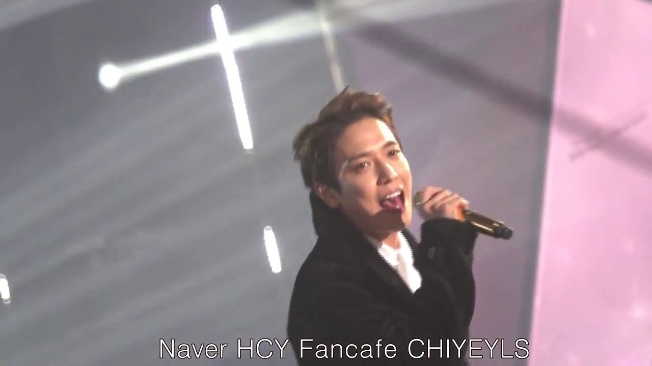 [Fancam] Seohyun when YongHwa performing 'You're so fine'