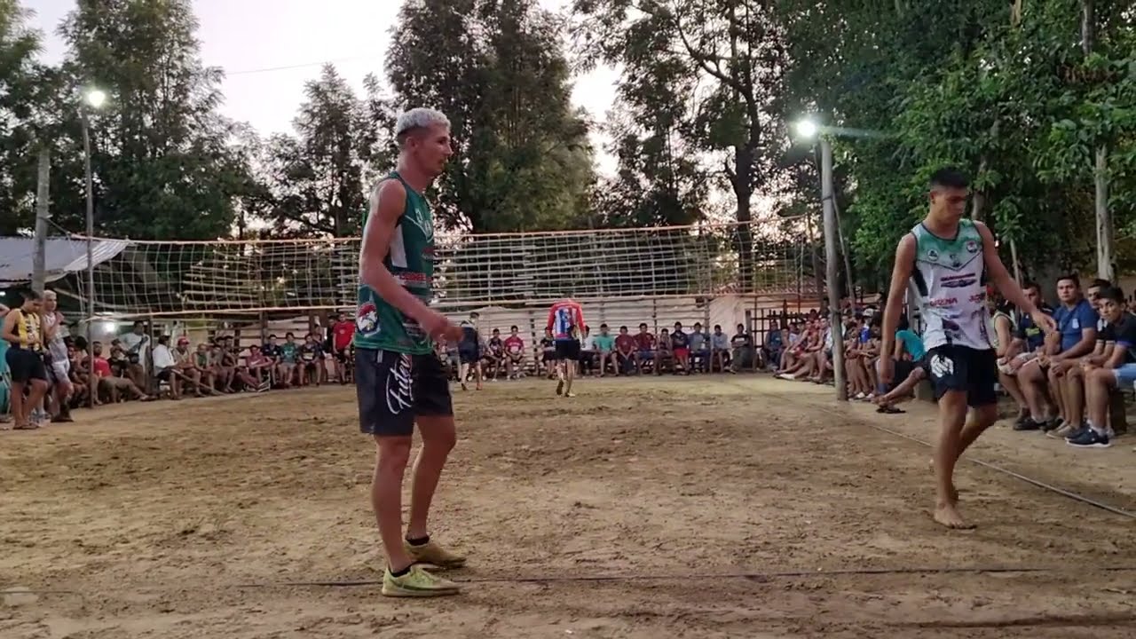 PIRAÑA Y CHEPE VS el hierro de Martelli CACHITO Y TORTU!!! 🇵🇾 VS 🇦🇷 QUIEN GANA? #pikivoley
