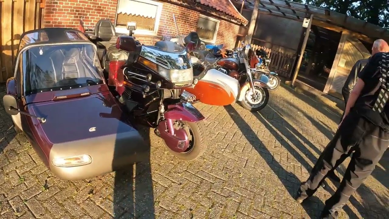 Road Pirate Reno is in Ostfriesland auf Platt.#automobile #franceeadventure #fun #adventure