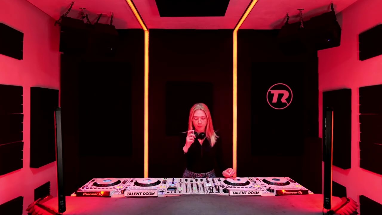 TALENT ROOM Techno Boiler Room 6.2.2025 - LIZITH