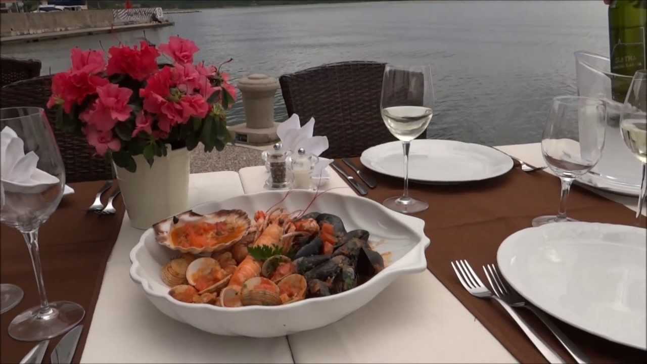 Croatian Gastronomy Cuisine Cucina Croata Kroatische Küche Restaurant Žal/Klimno Island Krk