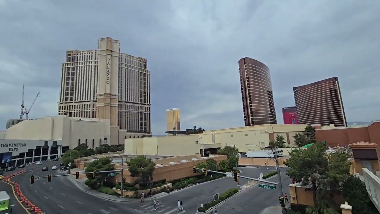 Vegas 2025 Monorail Tour, Complete loop