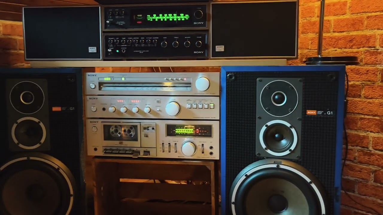 Sony System Set + Sony SS G1 (1980) - Daryl Hall & John Oathes - Maneater (1982)