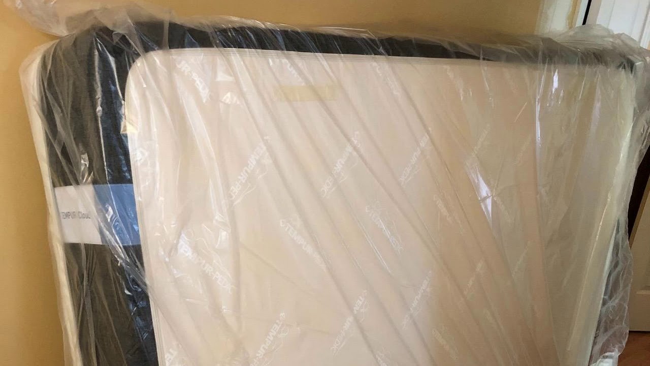 TempurPedic Cloud Luxe Breeze Mattress Review - Is It Worth It?