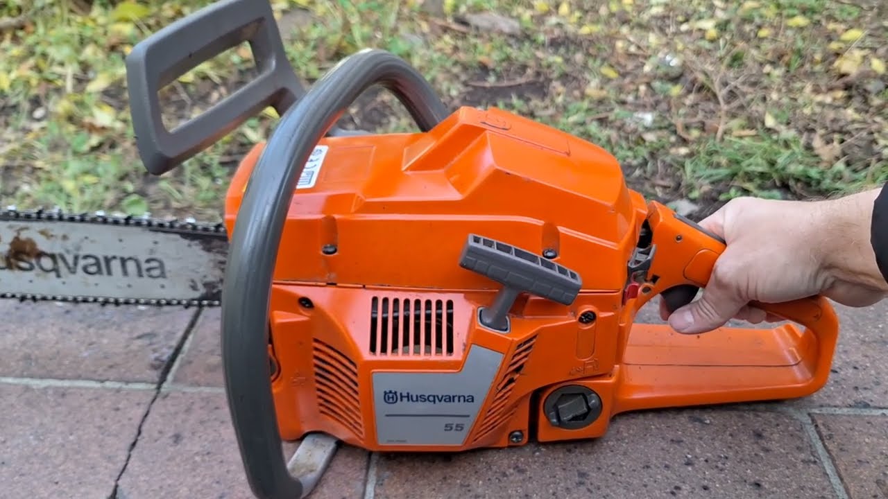 Chainsaw Husqvarna 55 is this a legend among chainsaws? 😎🇸🇪